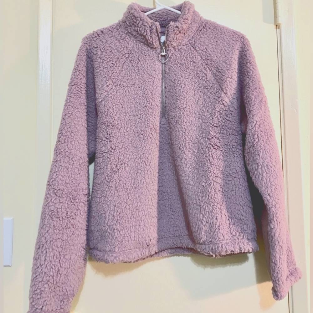 Hollister Lilac Sherpa Pullover size Large.